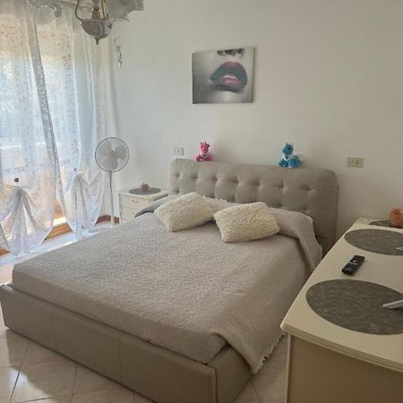 דירות צ'ינקואלה Bellissima Stanza Con Parcheggio Gratuito מראה חיצוני תמונה