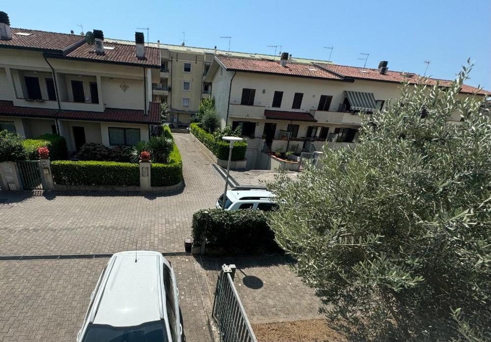 דירות צ'ינקואלה Bellissima Stanza Con Parcheggio Gratuito מראה חיצוני תמונה