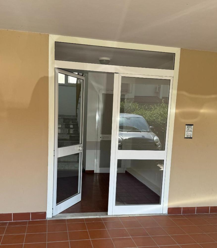 דירות צ'ינקואלה Bellissima Stanza Con Parcheggio Gratuito מראה חיצוני תמונה