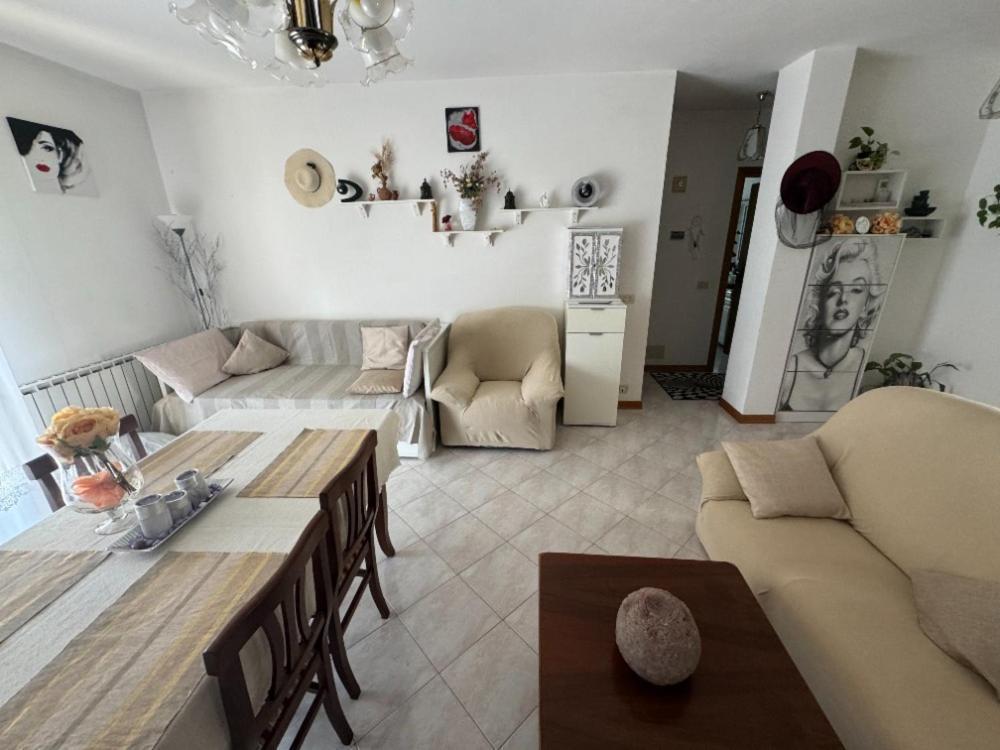 דירות צ'ינקואלה Bellissima Stanza Con Parcheggio Gratuito מראה חיצוני תמונה